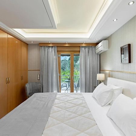 Vouliagmeni'S Elegance By Acropolis Suites Athene Buitenkant foto