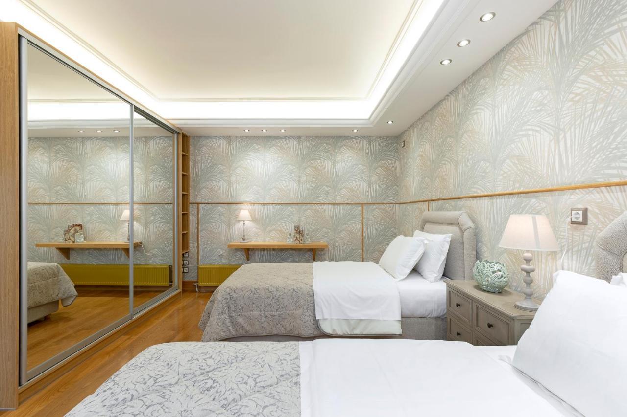 Vouliagmeni'S Elegance By Acropolis Suites Athene Buitenkant foto