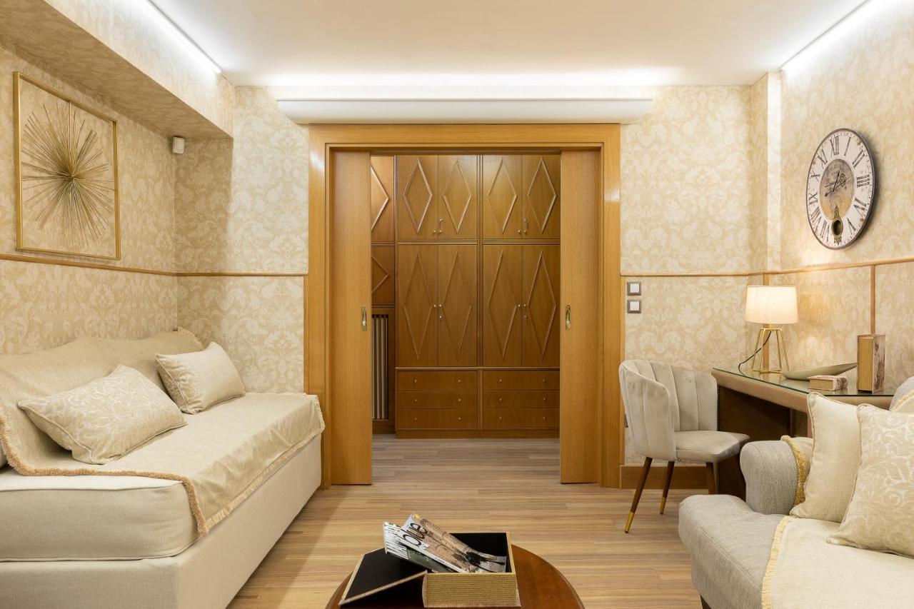 Vouliagmeni'S Elegance By Acropolis Suites Athene Buitenkant foto
